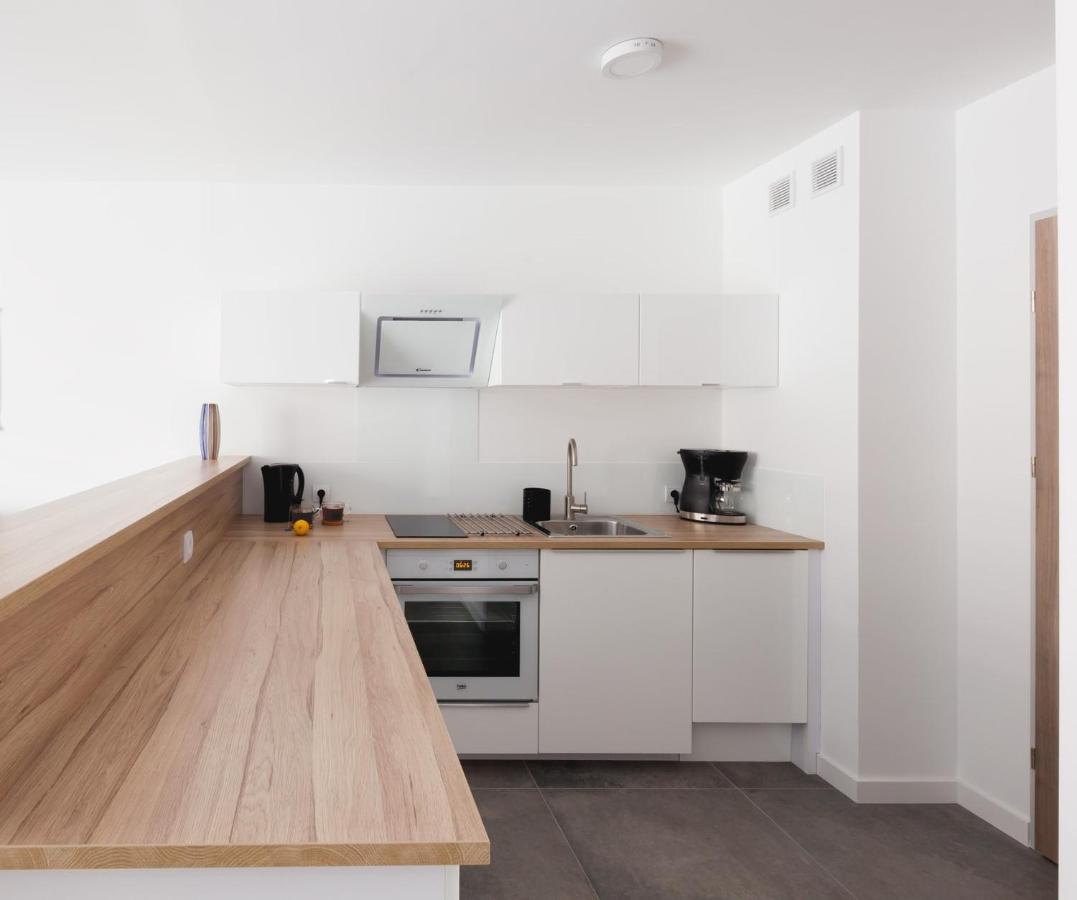 Raval Apartments - Light Blue เรวัล ภายนอก รูปภาพ