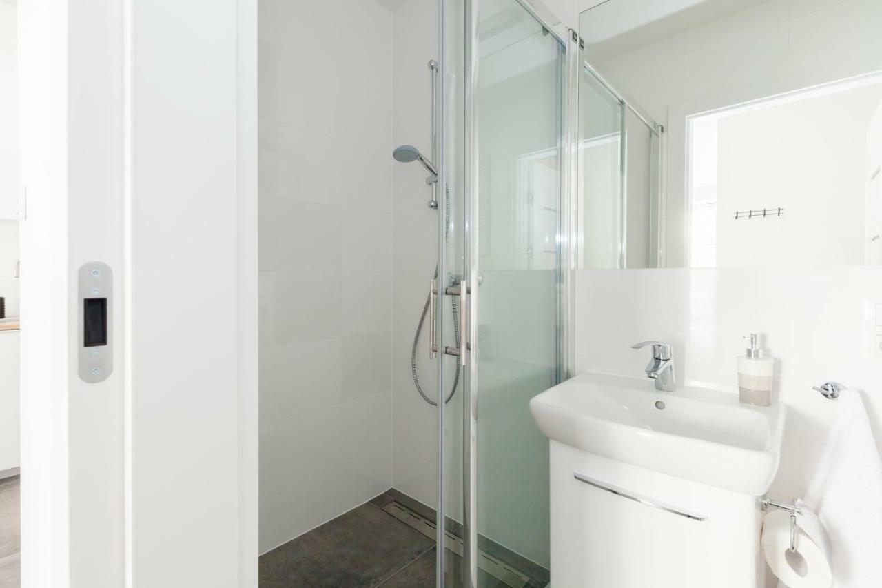 Raval Apartments - Light Blue เรวัล ภายนอก รูปภาพ